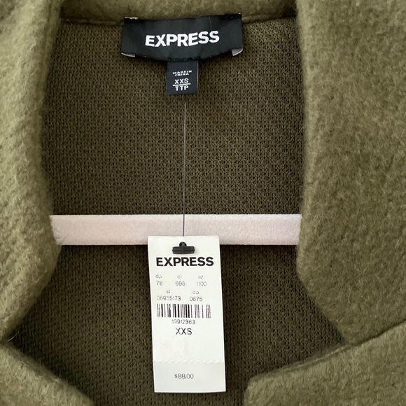 Express Coat - Picture 4 of 5